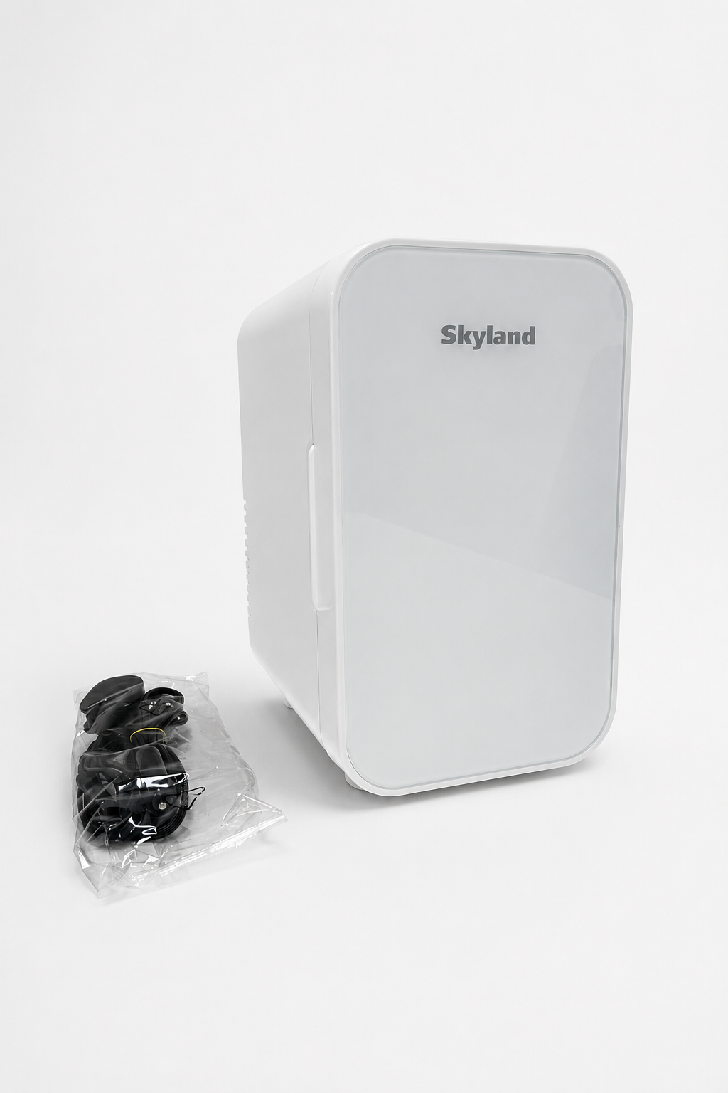 TreeJar Skyland Mini Fridge 6L / 8 Can – New Upgraded Skincare Fridge, AC/DC Portable Cooler & Warmer for Skin Care, Cosmetics, Beverage, Food – Great for Bedroom, Office, Dorm (White) - view 10